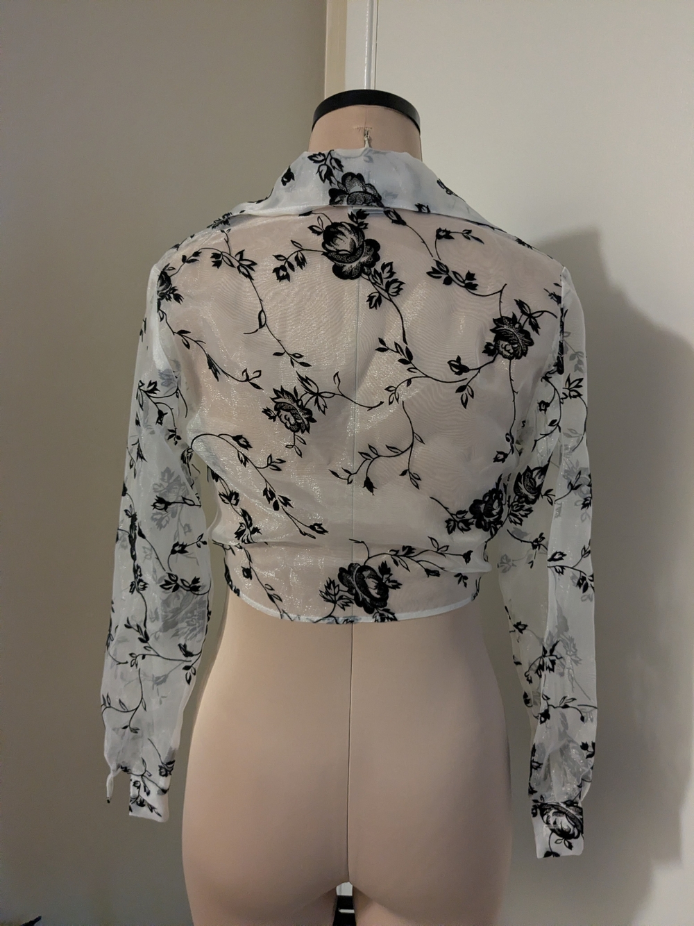 Vintage Y2K Sheer Collared Top - Picture 2 of 5